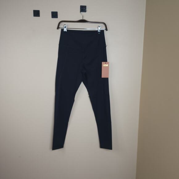 Girlfriend Collective Compressive High-Rise Legging in Black Size M - Picture 1 of 9